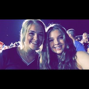 Meet your Posher, Alexis